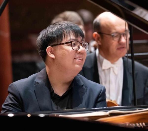 James (Zijian) Wei, Piano